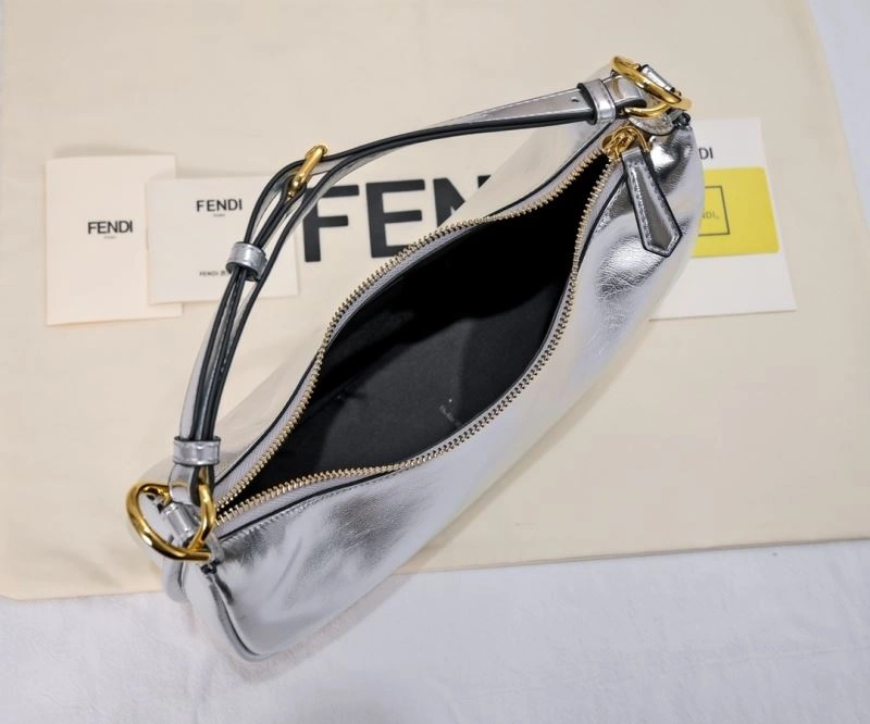 WaterResistant Fendi Hobo Bags 85335