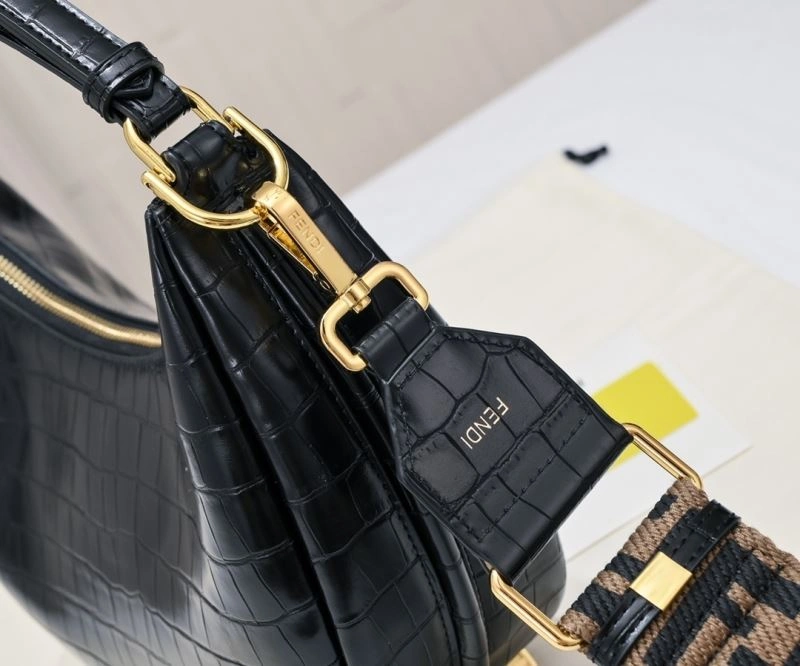 Modern Fendi Hobo Bags 85330