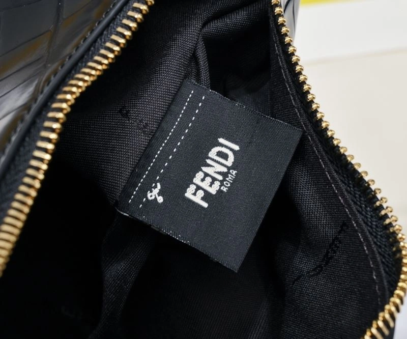 Modern Fendi Hobo Bags 85330