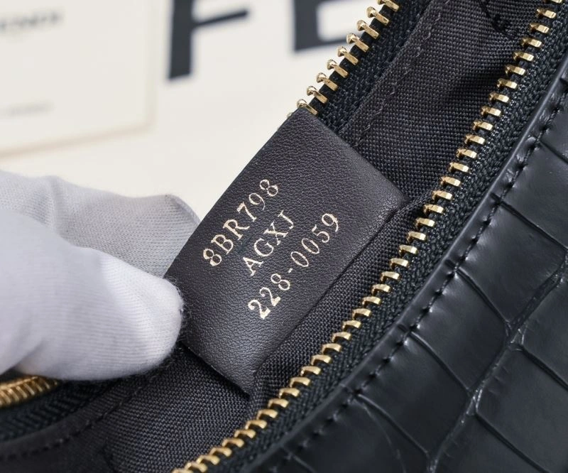 Modern Fendi Hobo Bags 85330