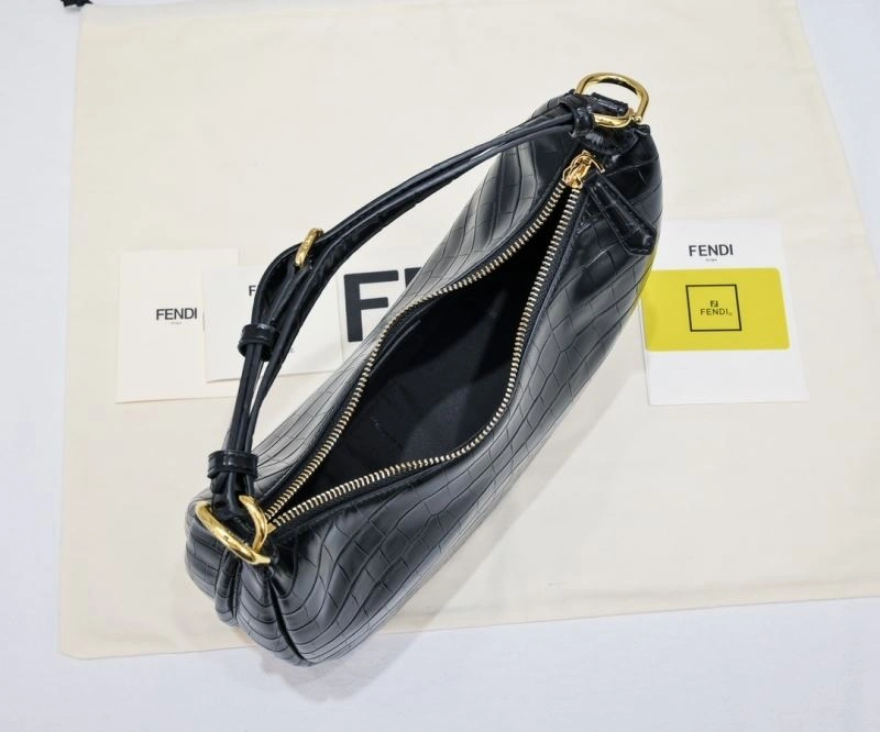 Modern Fendi Hobo Bags 85330