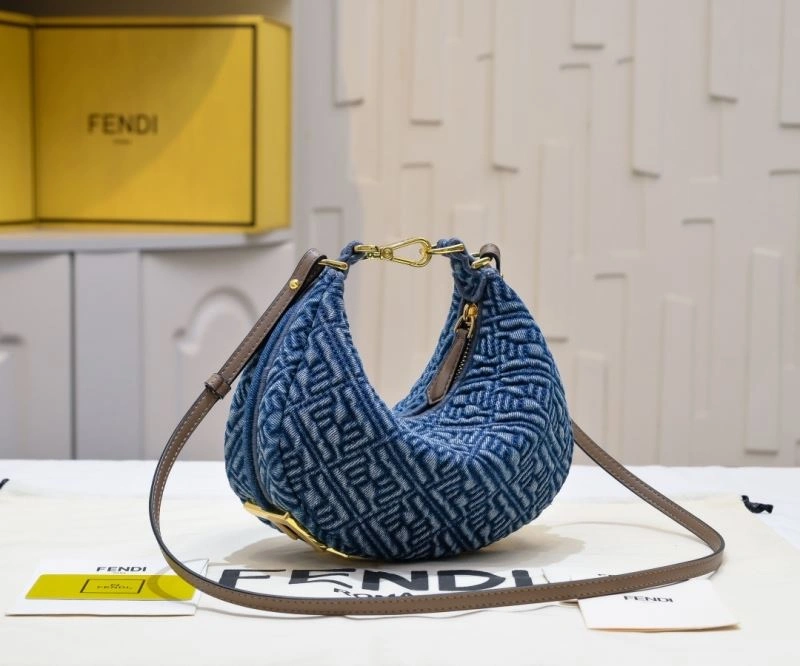 Fendi Hobo Bags EyeCatching 85325