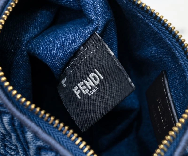 Fendi Hobo Bags EyeCatching 85325