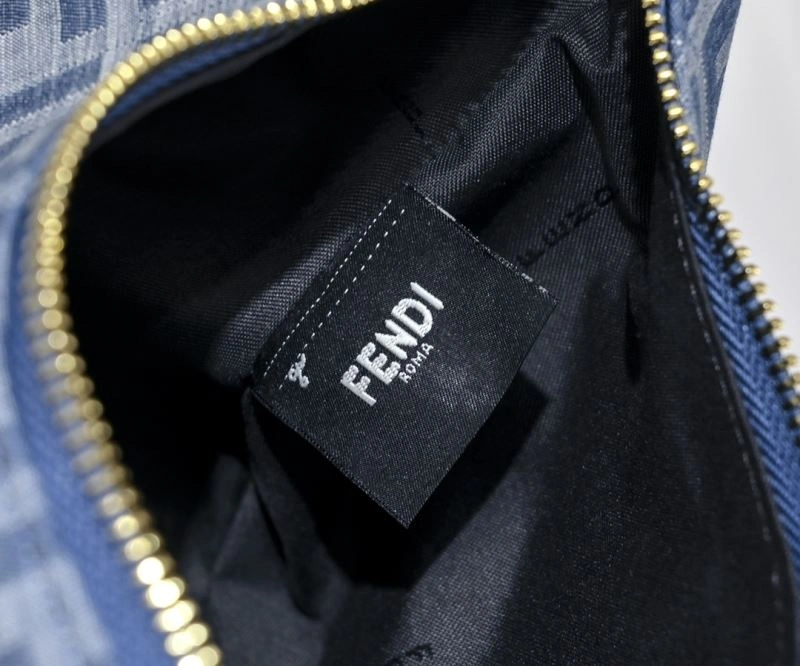 Fendi Hobo Bags Durable 85323