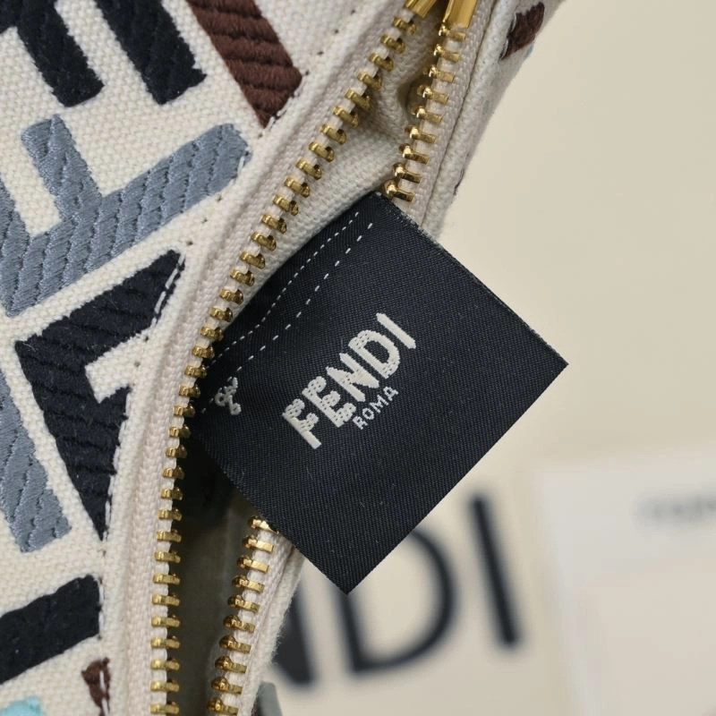 Fendi Hobo Bags Casual 85320
