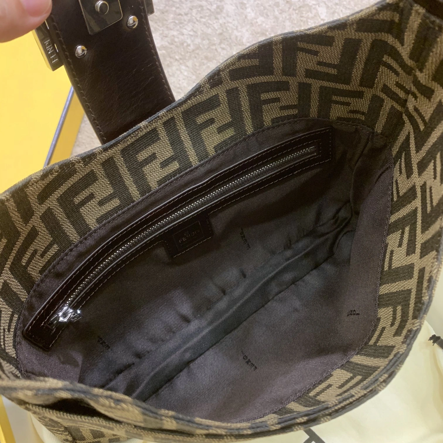 Fendi Hobo Bags SportInspired 76836