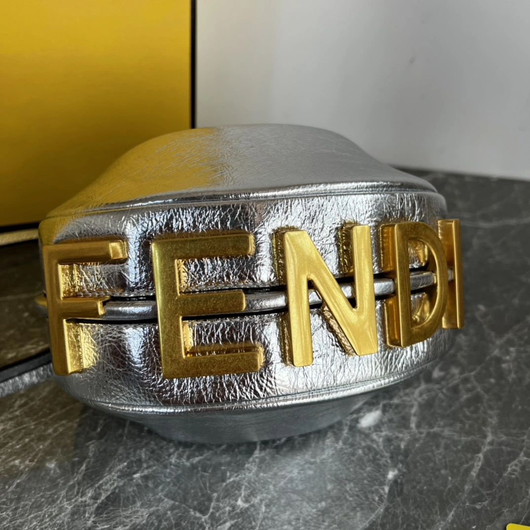 Lightweight Fendi Hobo Bags 76819