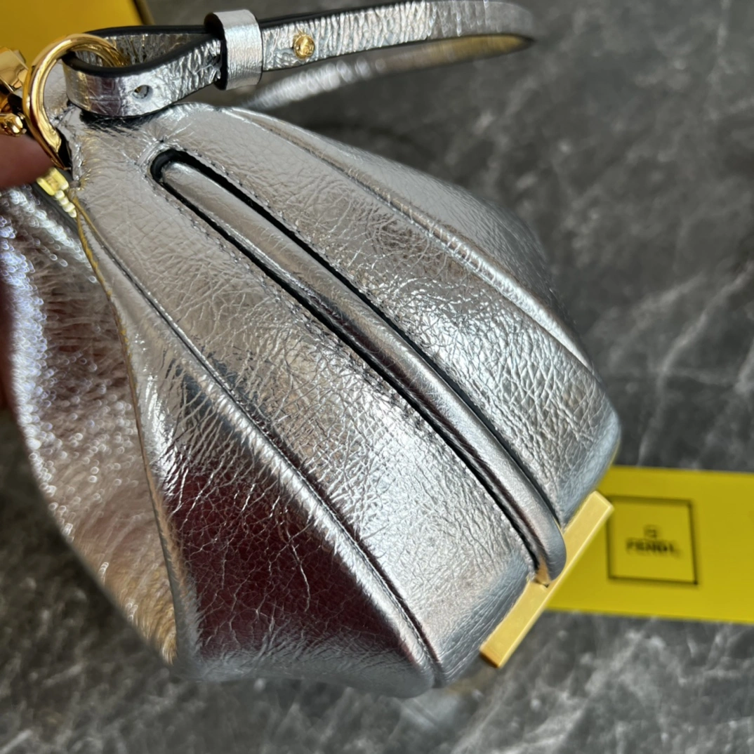 Lightweight Fendi Hobo Bags 76819