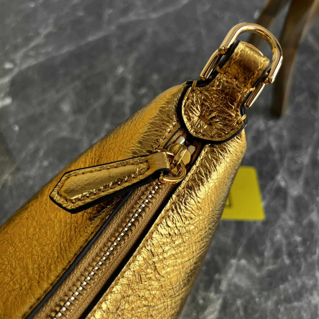 Fendi Hobo Bags QuickDry 76825