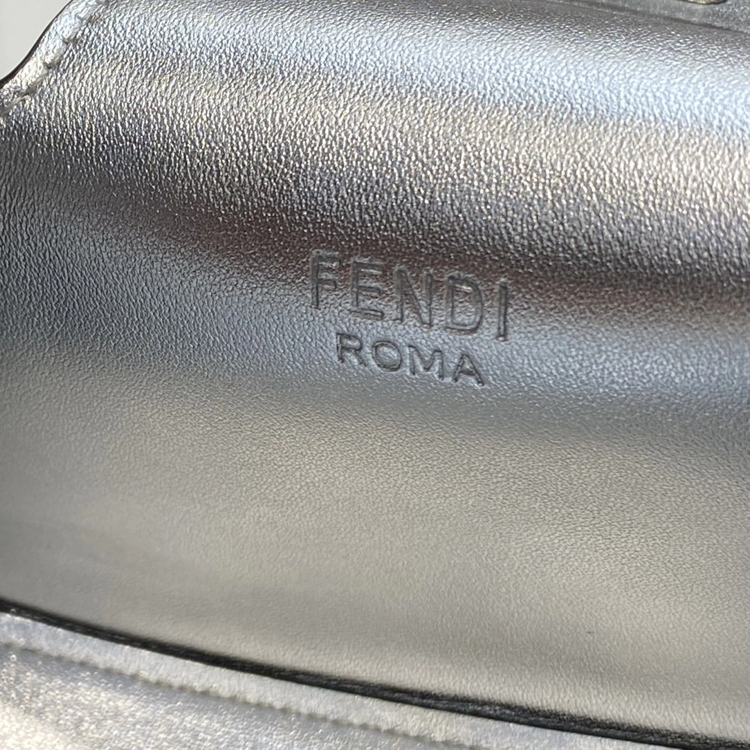 Fendi Hobo Bags FastDry 76816
