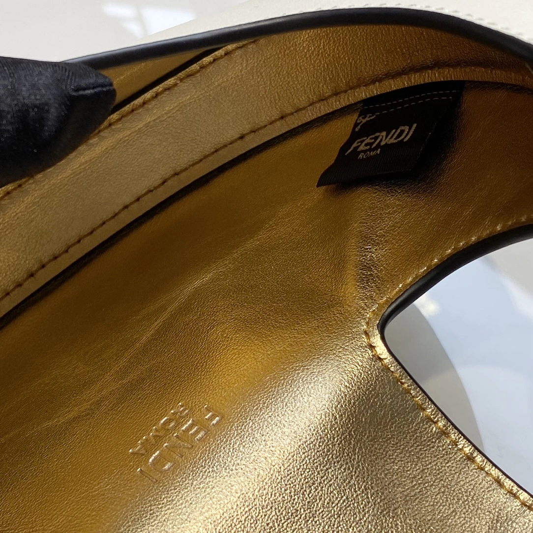 Fendi Hobo Bags Seasonal 76814