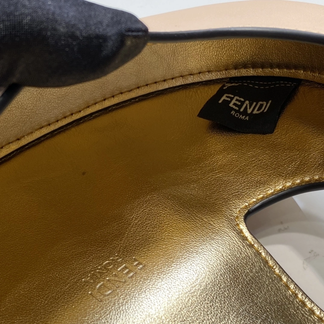 Fendi Hobo Bags FastDry 76815
