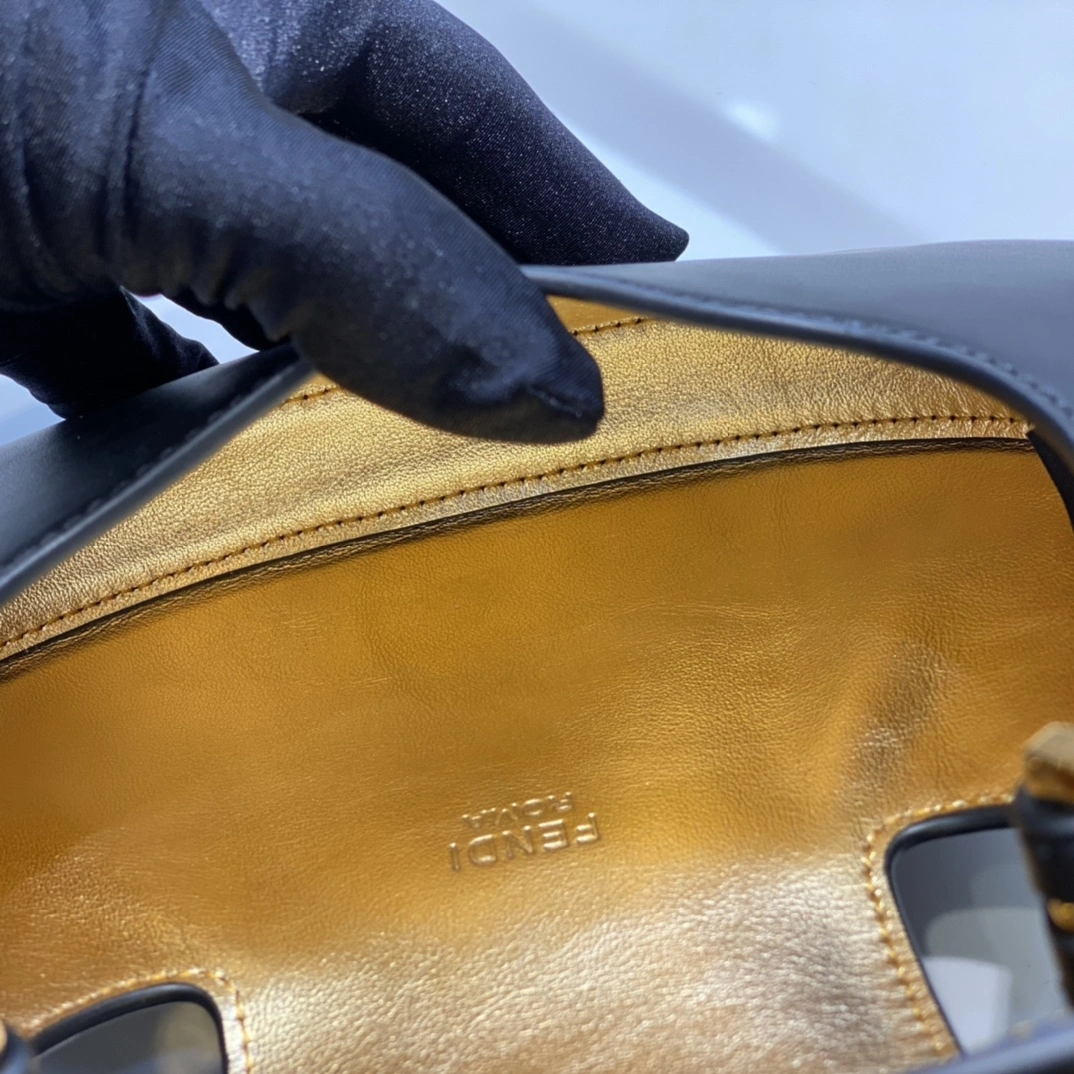 Breathable Fendi Hobo Bags 76818