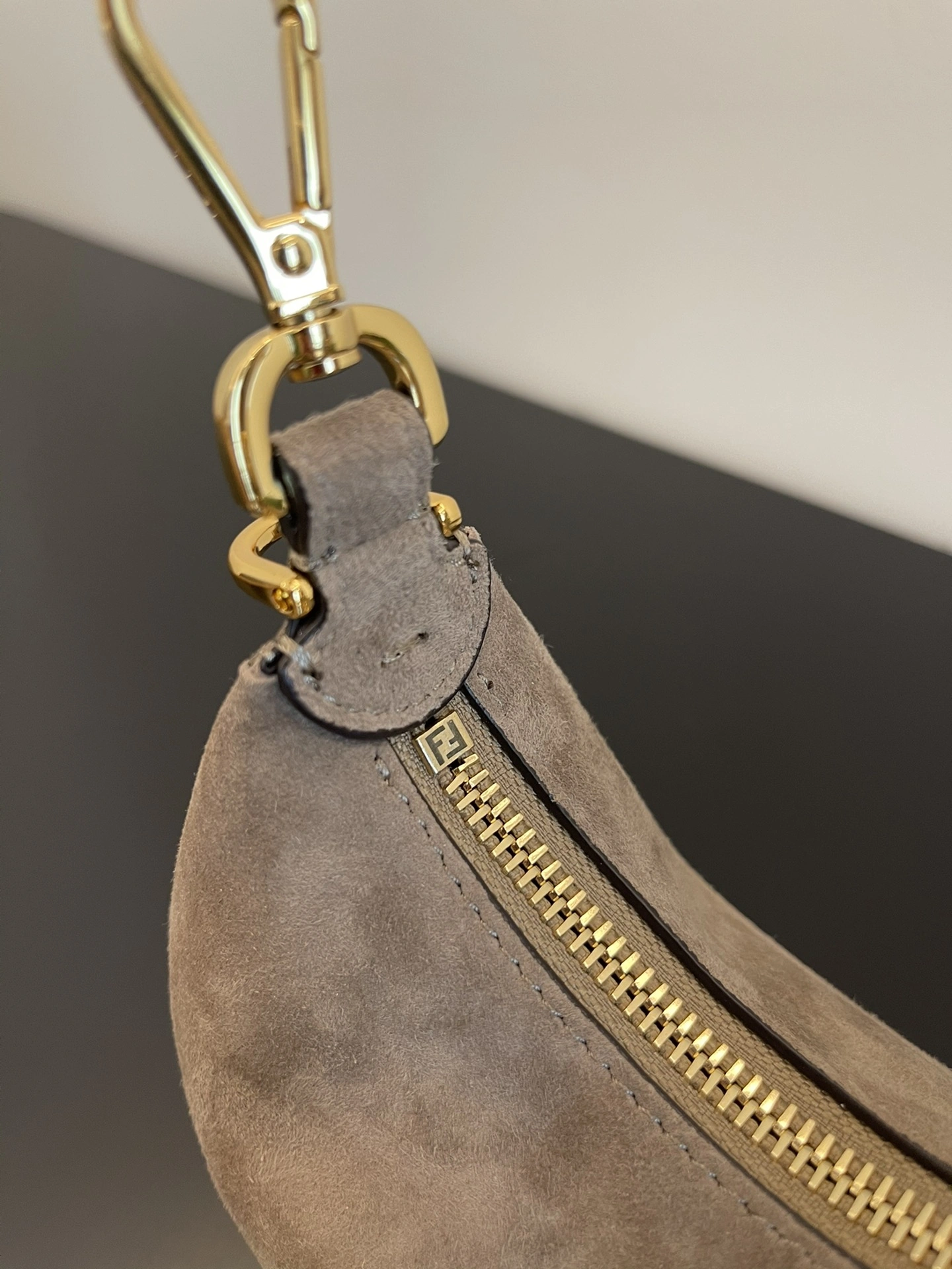 Fendi Hobo Bags TimelessDesign 76812