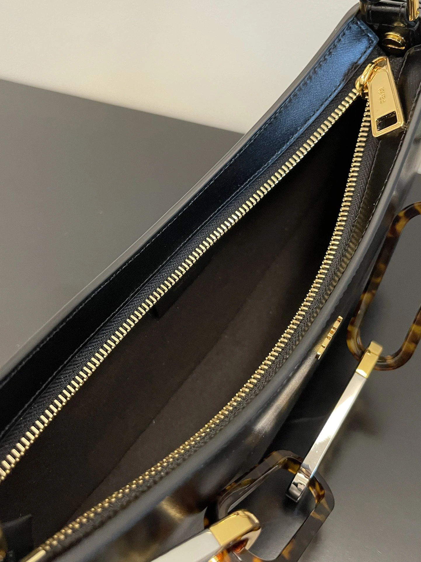 Fendi Hobo Bags Flexible 76811