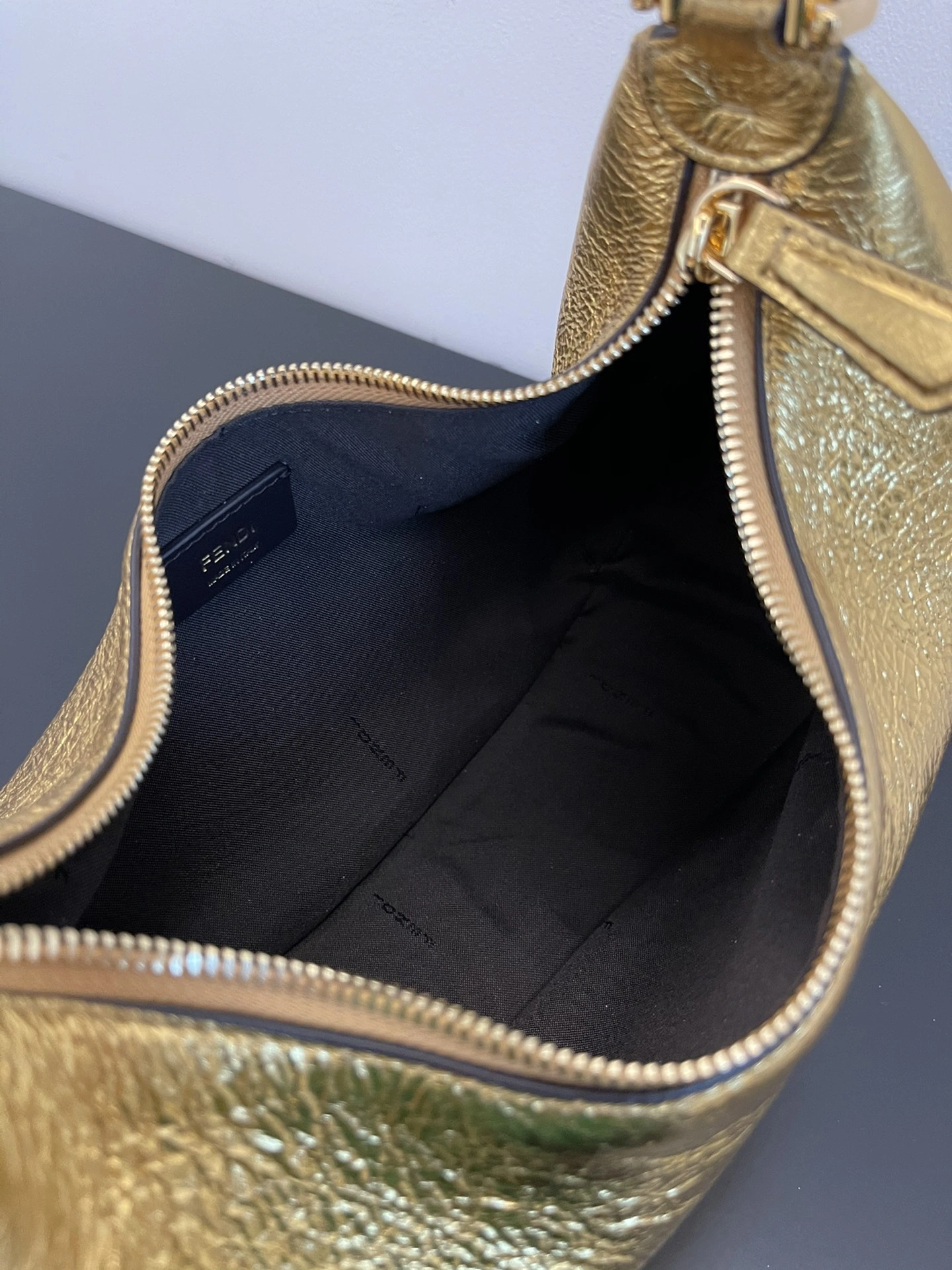Sustainable Fendi Hobo Bags 76813