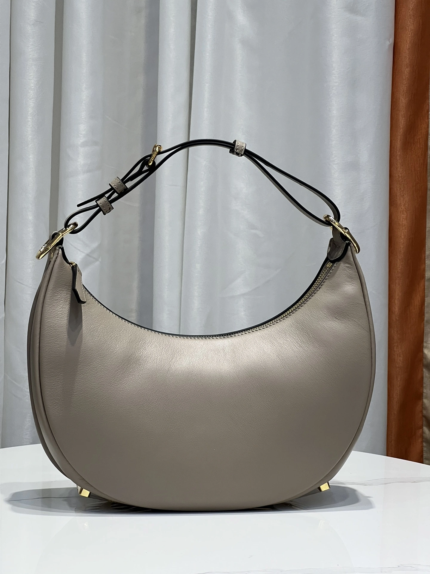 Stretchable Fendi Hobo Bags 76810