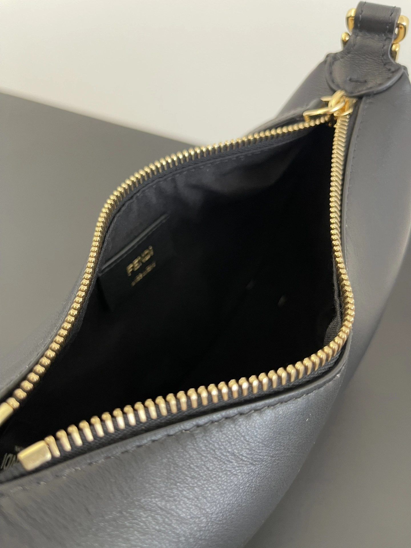 Fendi Hobo Bags Affordable 76799