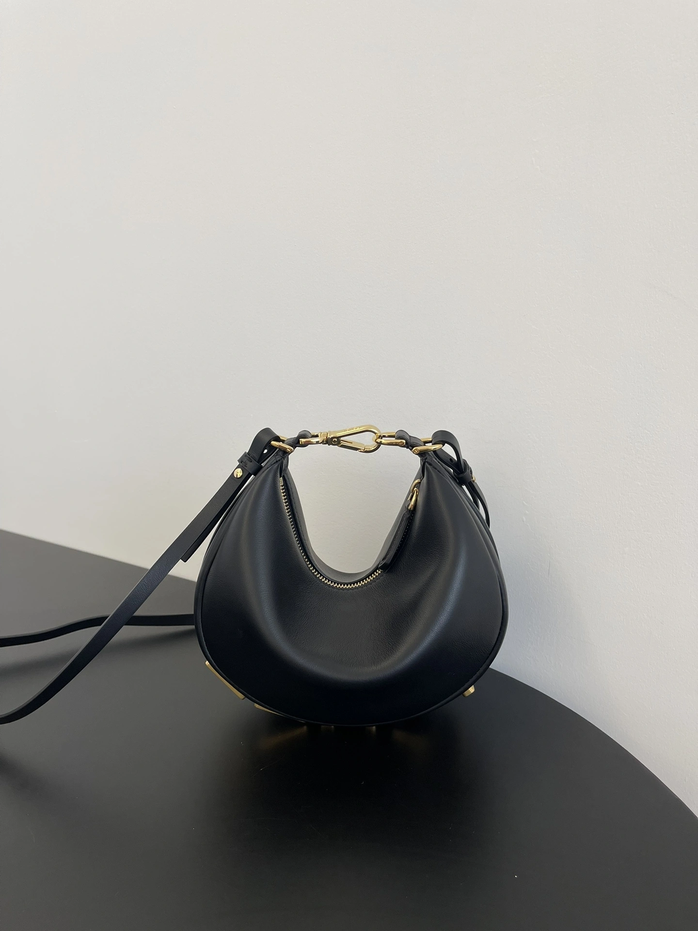 Fendi Hobo Bags Affordable 76799