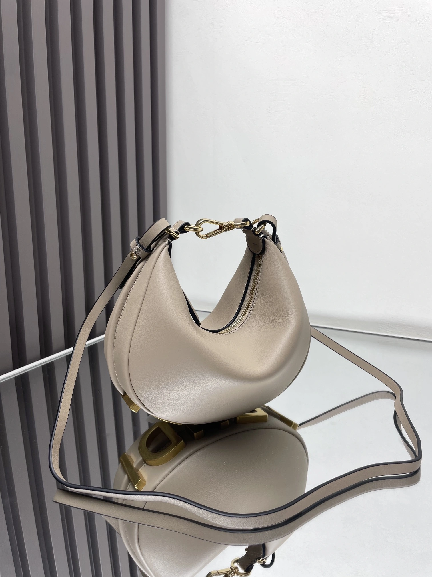 EasyCare Fendi Hobo Bags 69882