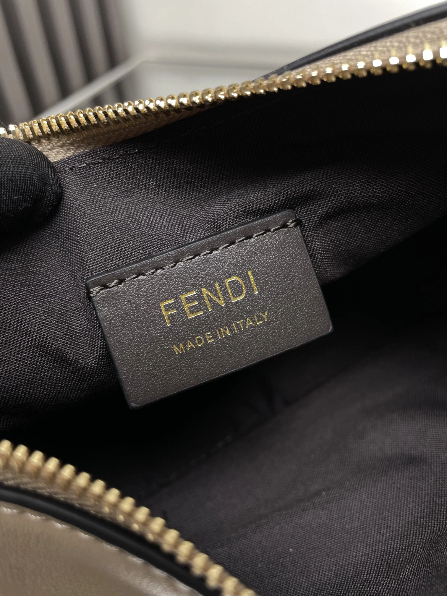 EasyCare Fendi Hobo Bags 69882