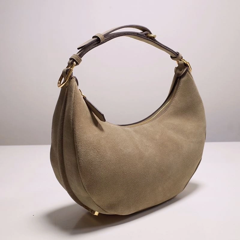 Resilient Fendi Hobo Bags 59446