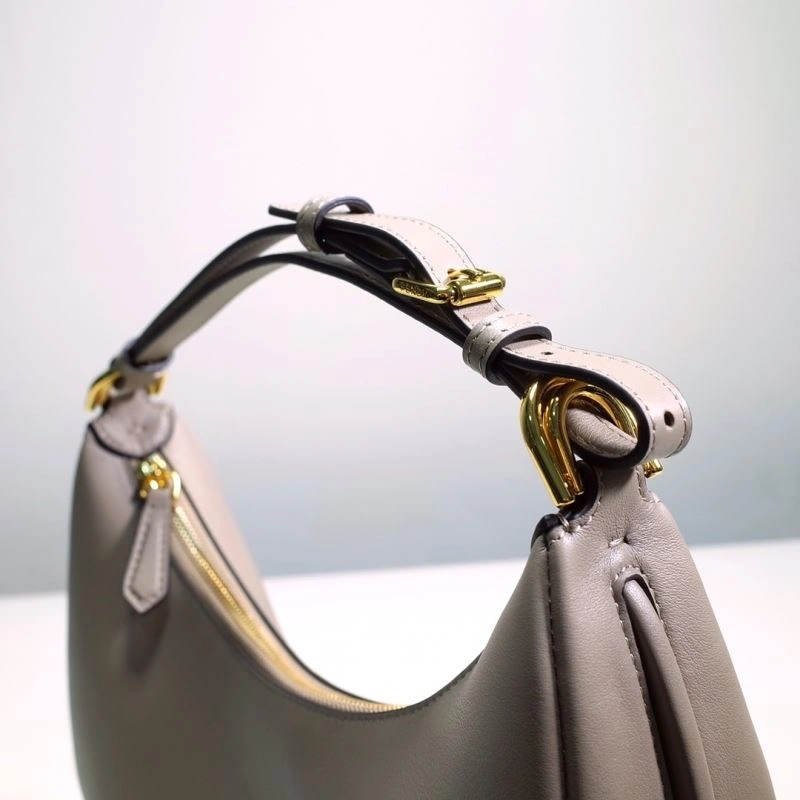 Fendi Hobo Bags Durable 59386