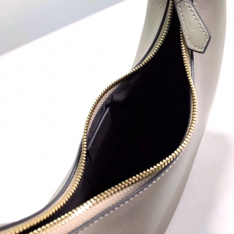 Fendi Hobo Bags Durable 59386