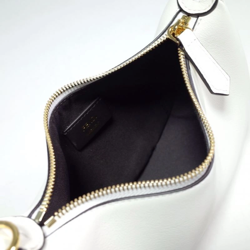 Fendi Hobo Bags EyeCatching 59415