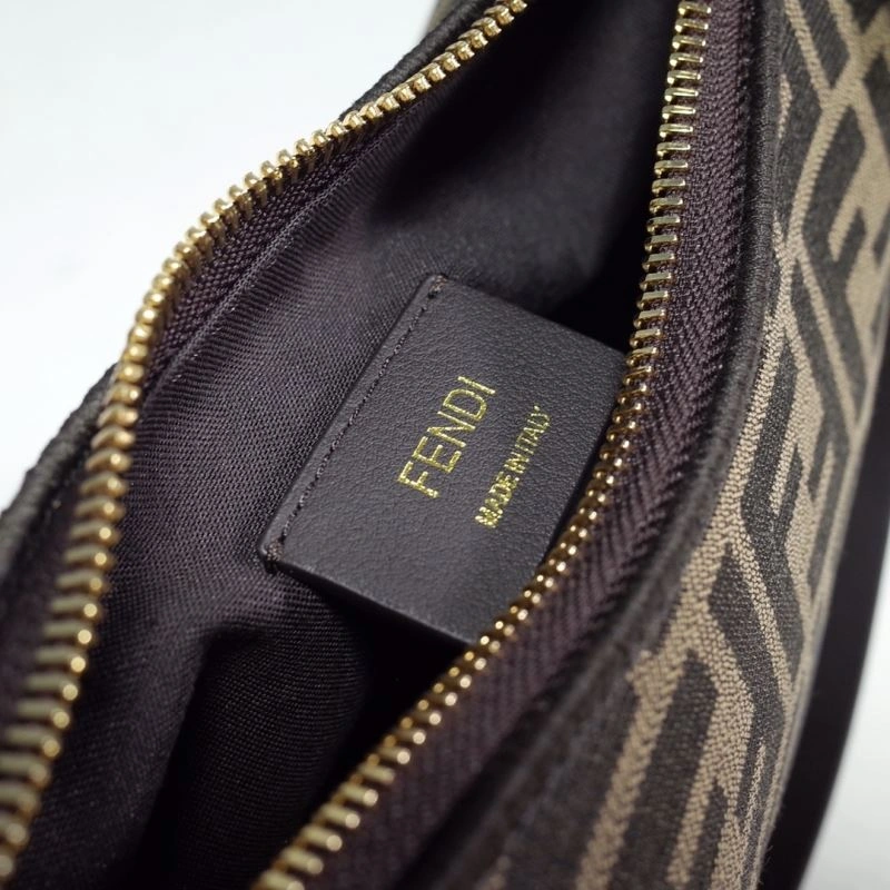 Effortless Fendi Hobo Bags 59378