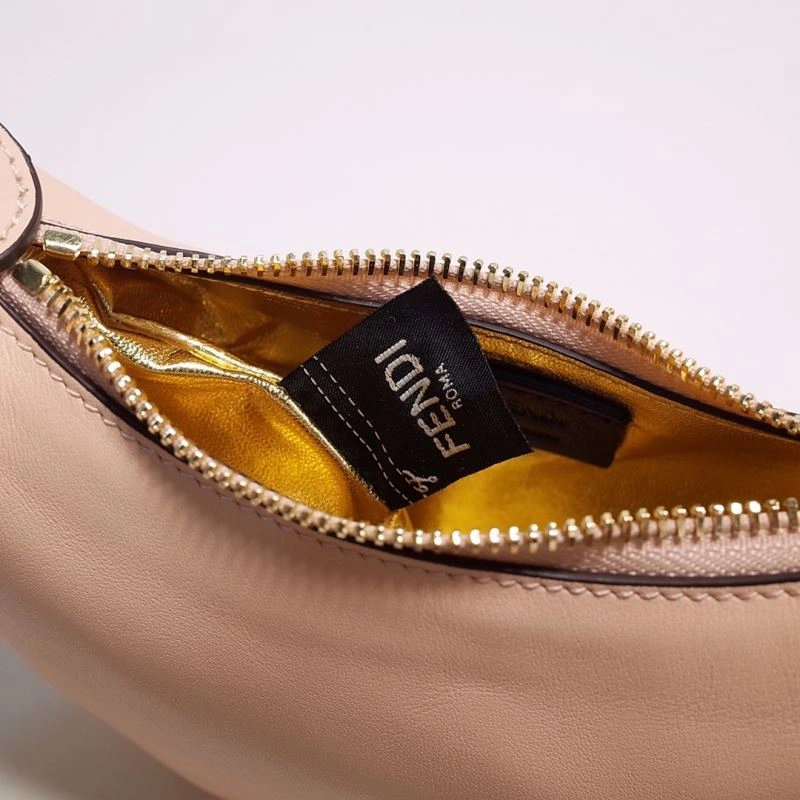 WrinkleFree Fendi Hobo Bags 59389