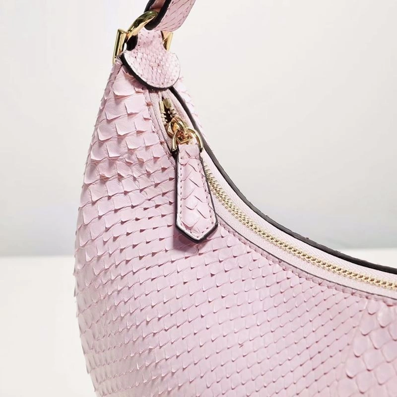 Fendi Hobo Bags TimelessDesign 59372