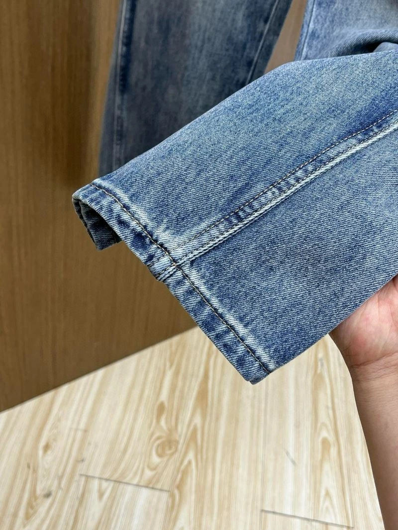Sporty Fendi Jeans 120856
