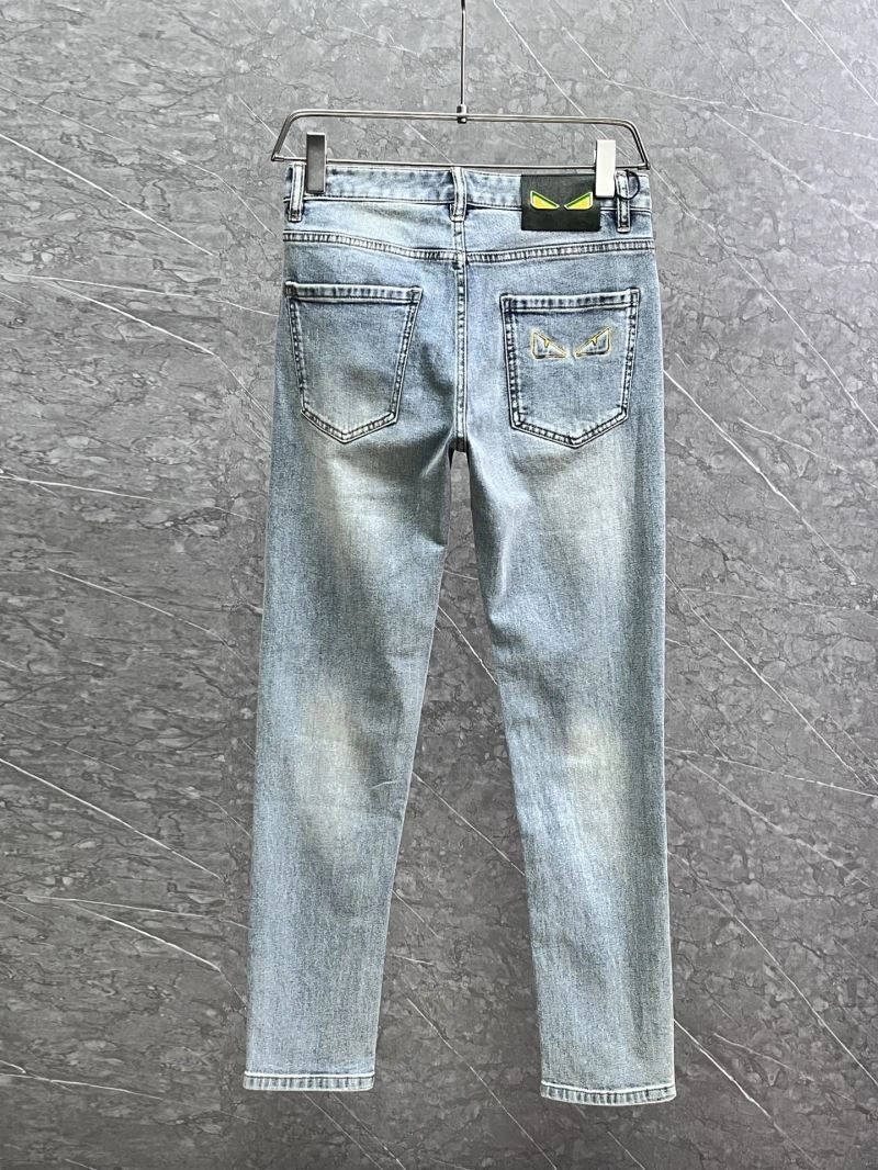 Trendsetting Fendi Jeans 122985