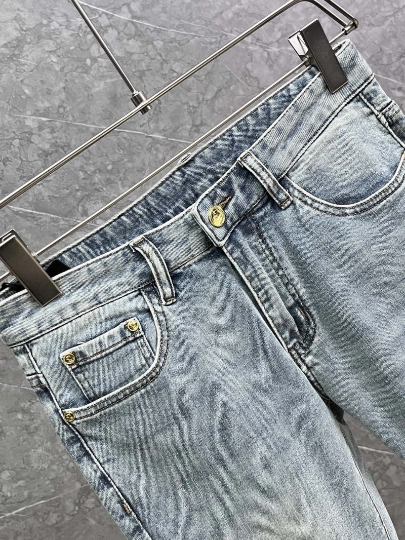 Trendsetting Fendi Jeans 122985