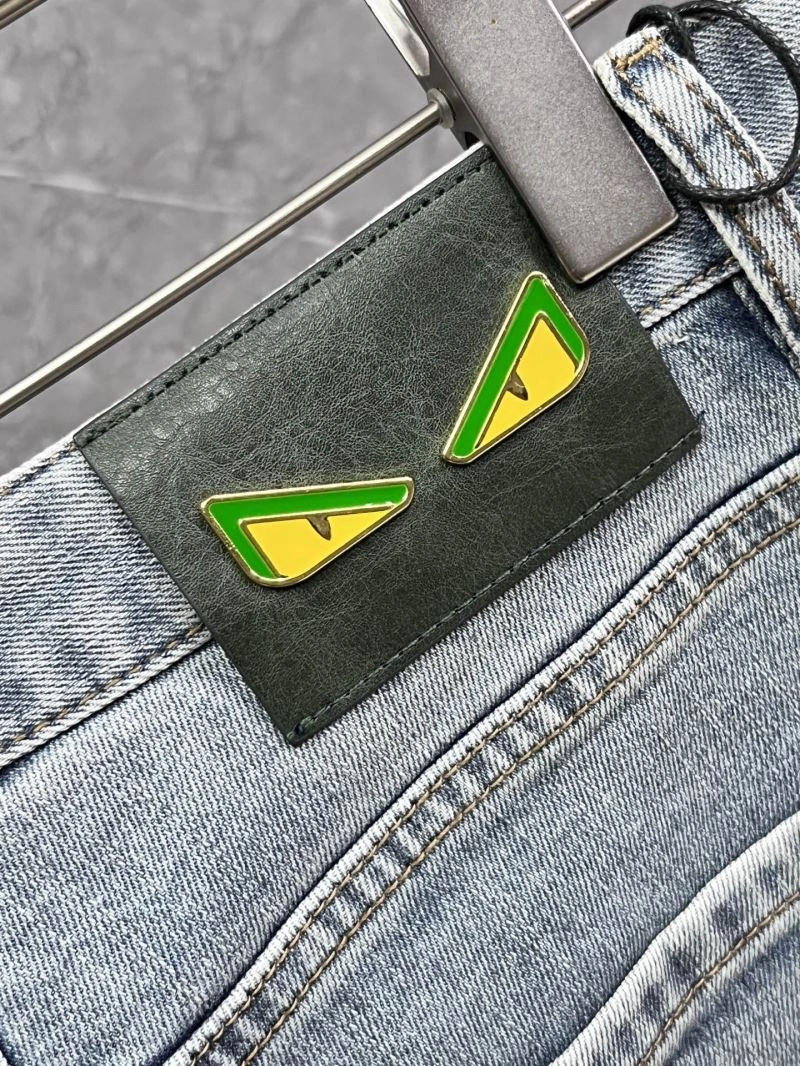 Trendsetting Fendi Jeans 122985