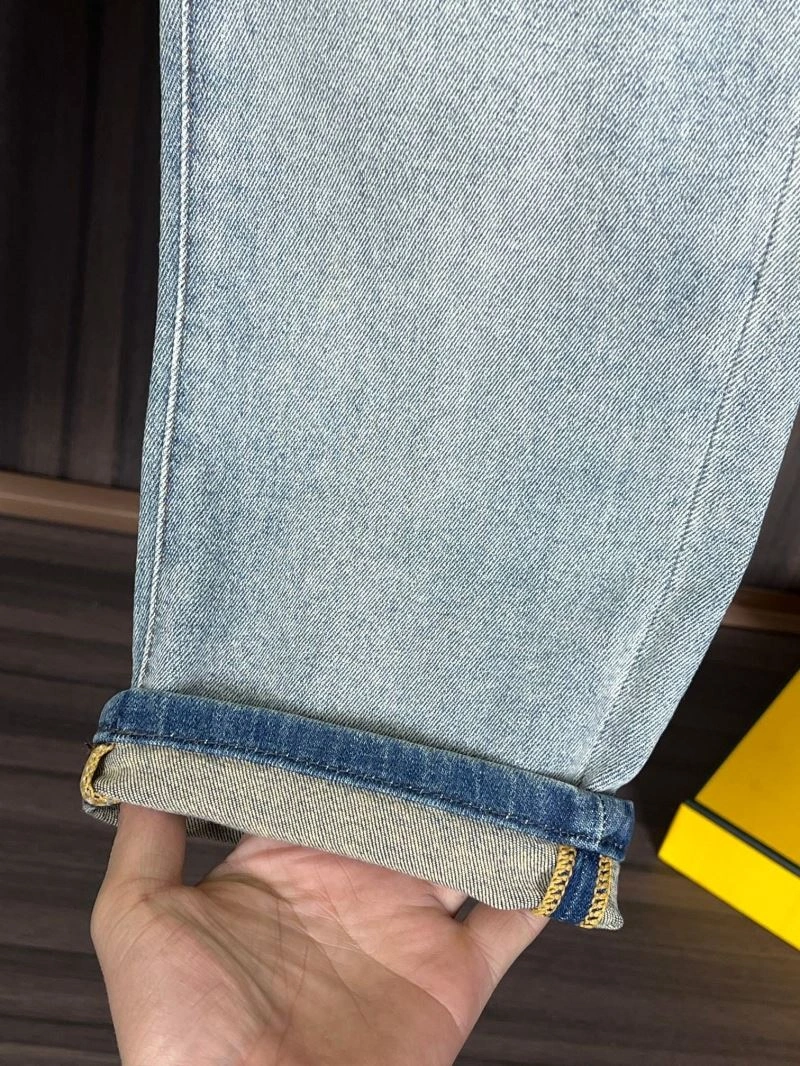 Sleek Fendi Jeans 122987