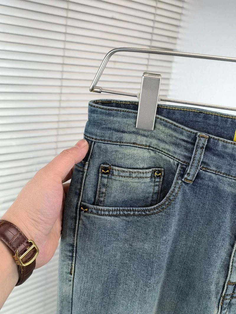 Resilient Fendi Jeans 122750