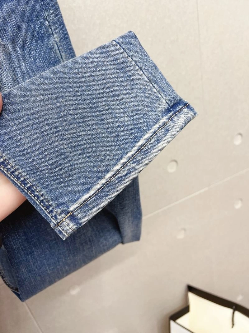 Youthful Fendi Jeans 122723