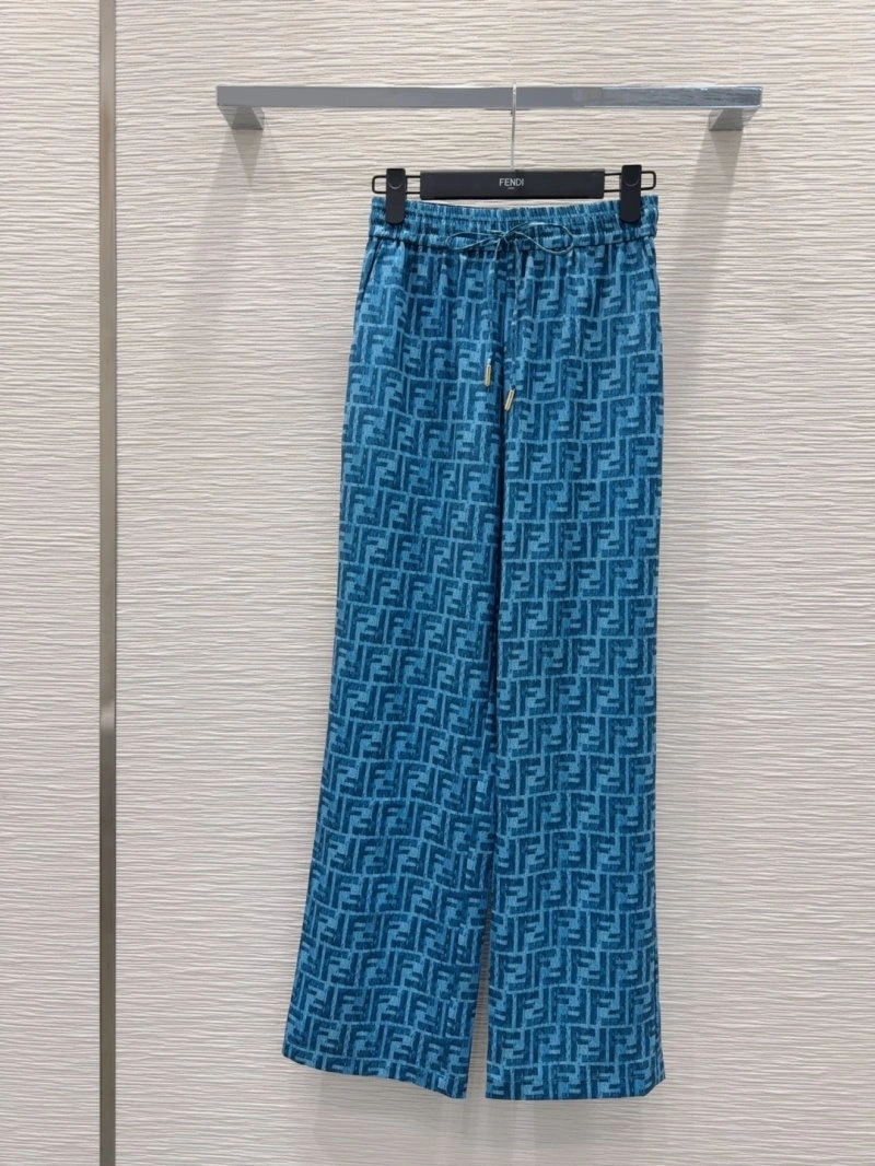 Flexible Fendi Jeans 120624