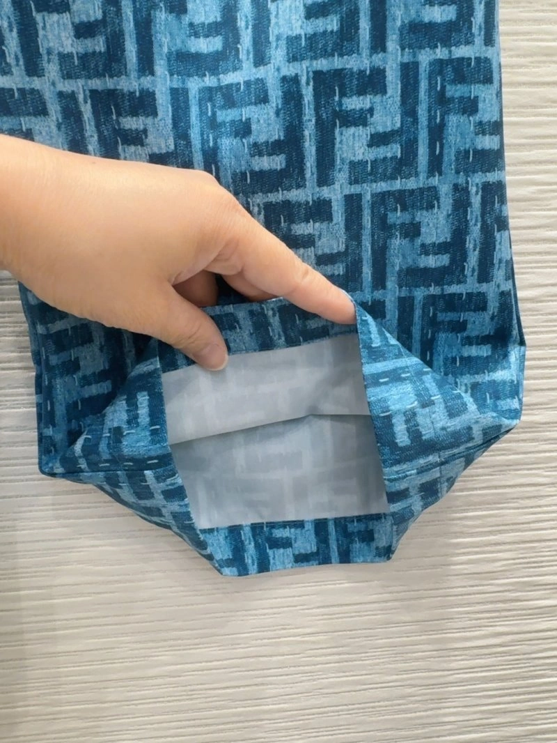 Flexible Fendi Jeans 120624
