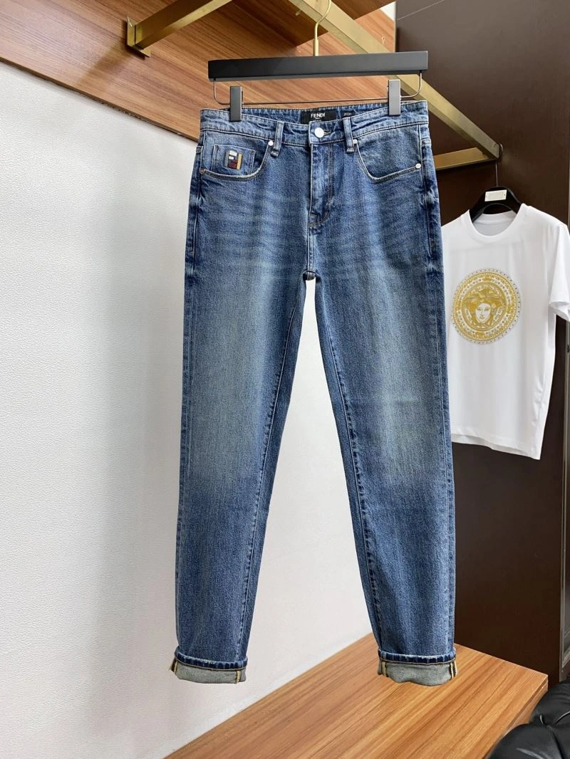 Trendsetting Fendi Jeans 122505