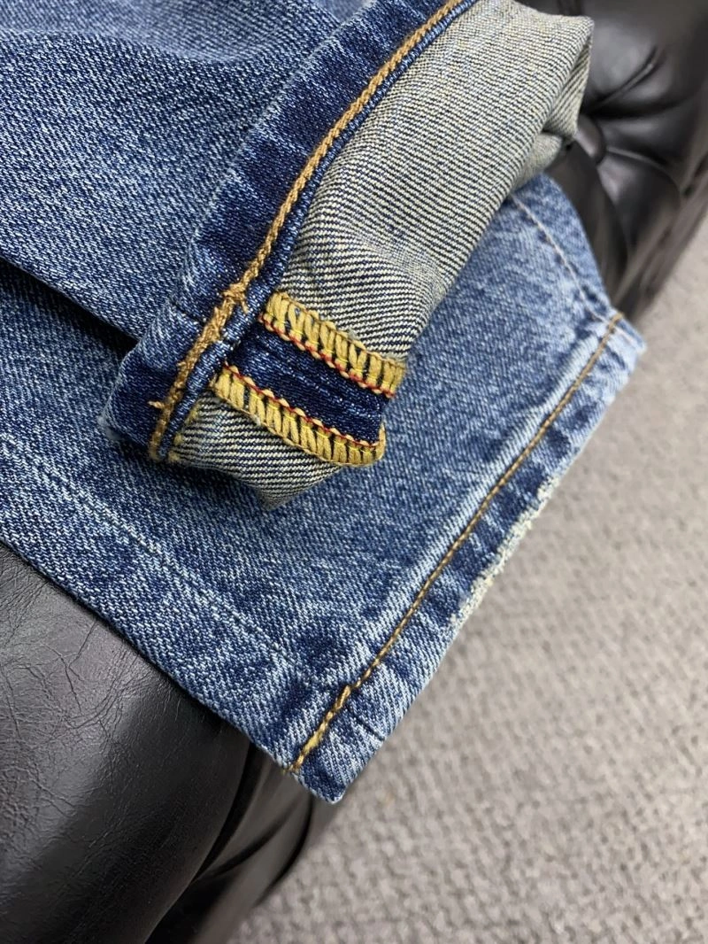 Trendsetting Fendi Jeans 122505