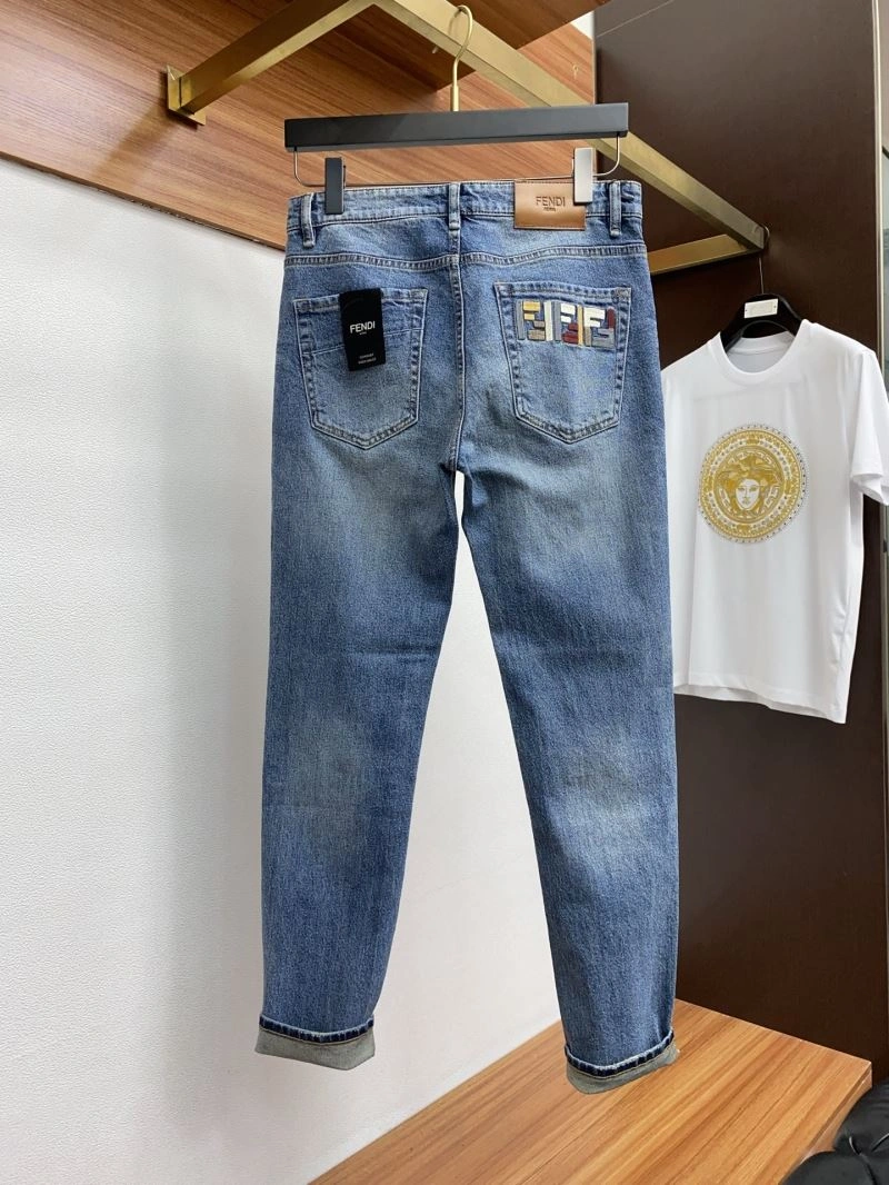 Trendsetting Fendi Jeans 122505
