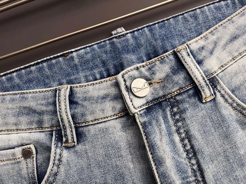 Sleek Fendi Jeans 122503
