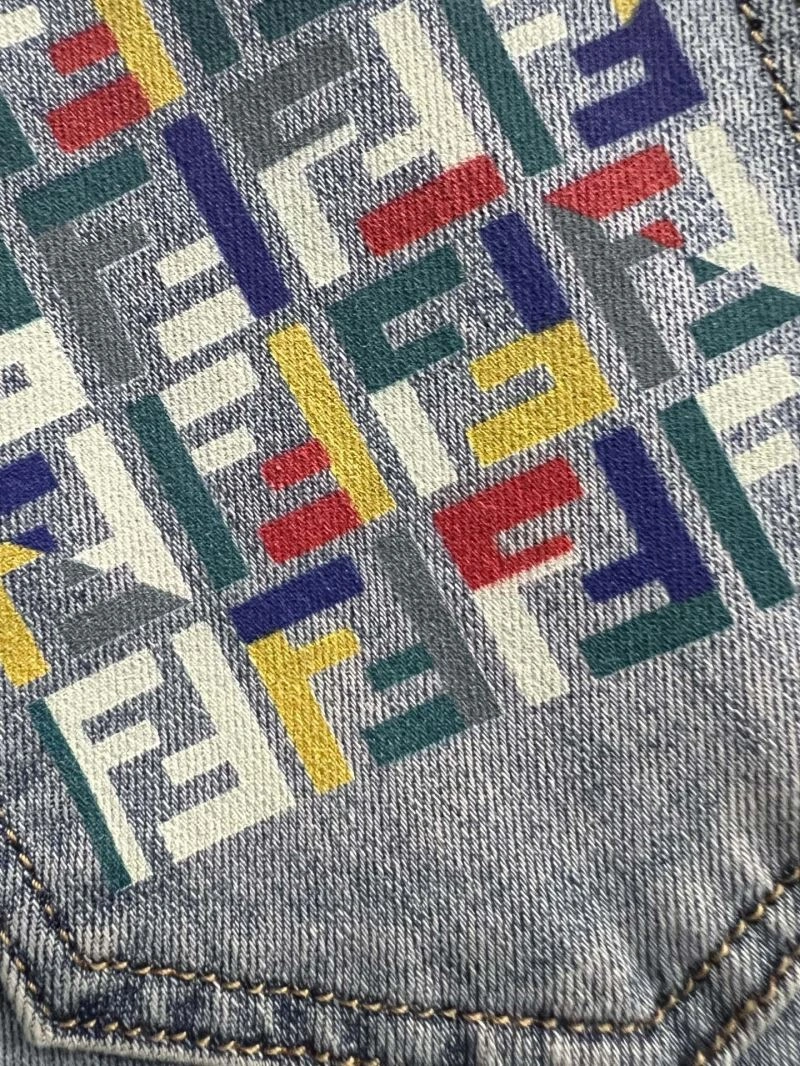 Sleek Fendi Jeans 122503