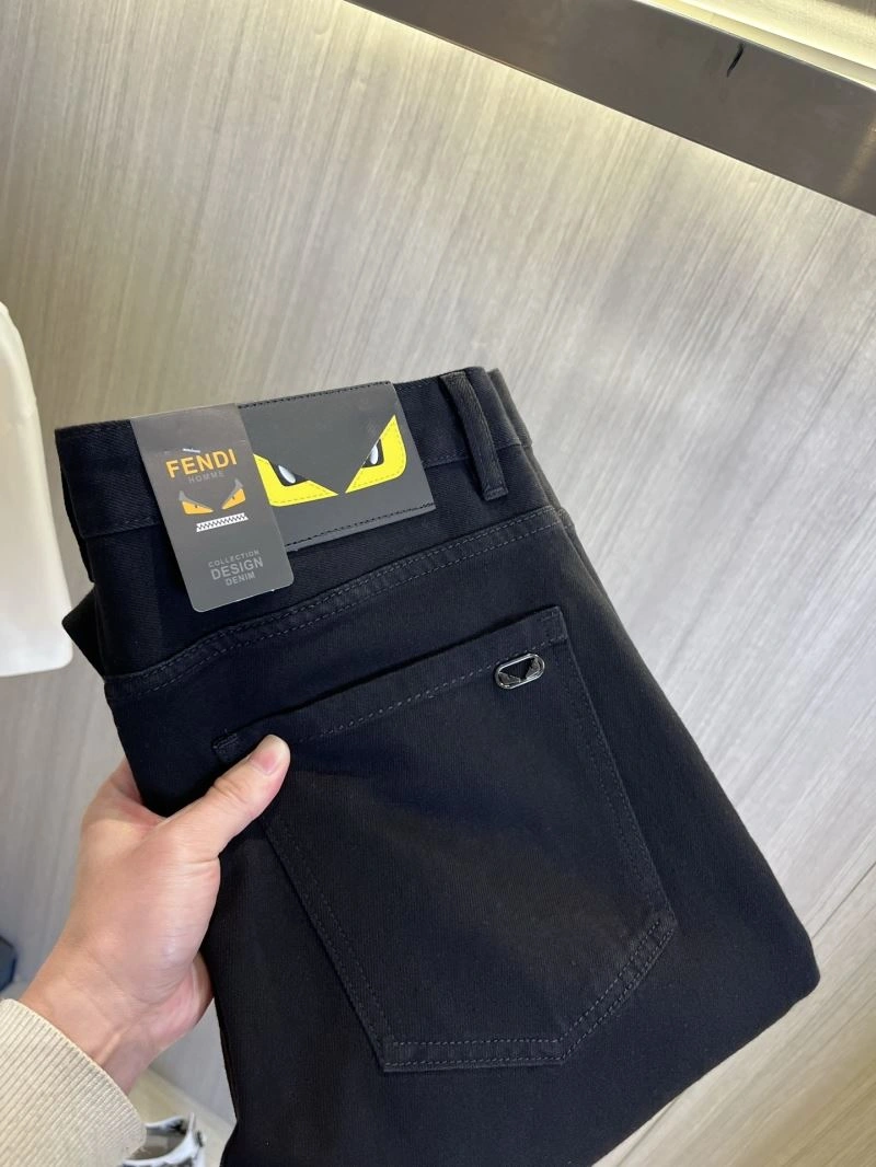 Effortless Fendi Jeans 122182