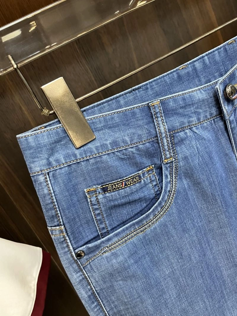 WeatherProof Fendi Jeans 122178