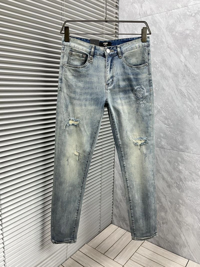 Trendsetting Fendi Jeans 122150