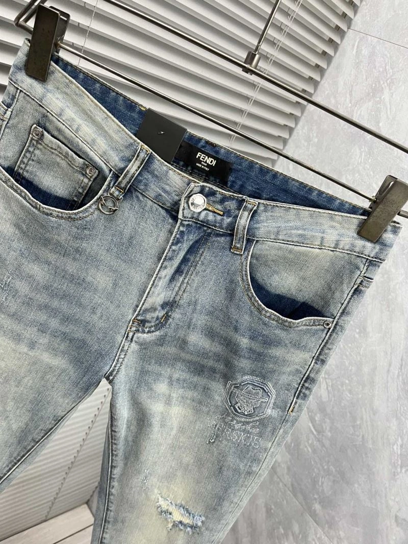 Trendsetting Fendi Jeans 122150
